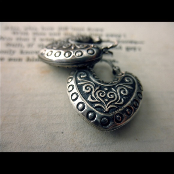 Vintage Sterling Silver Filigree Heart Earrings - Picture 3 of 5
